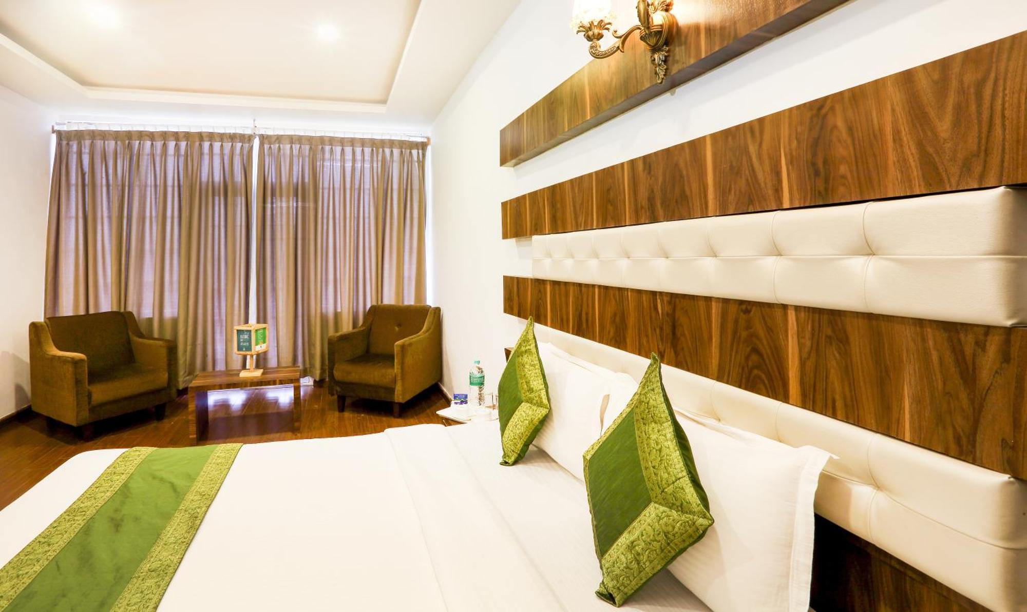 Treebo Skydale Inn & Suites With Mountain View Утакаманд Экстерьер фото
